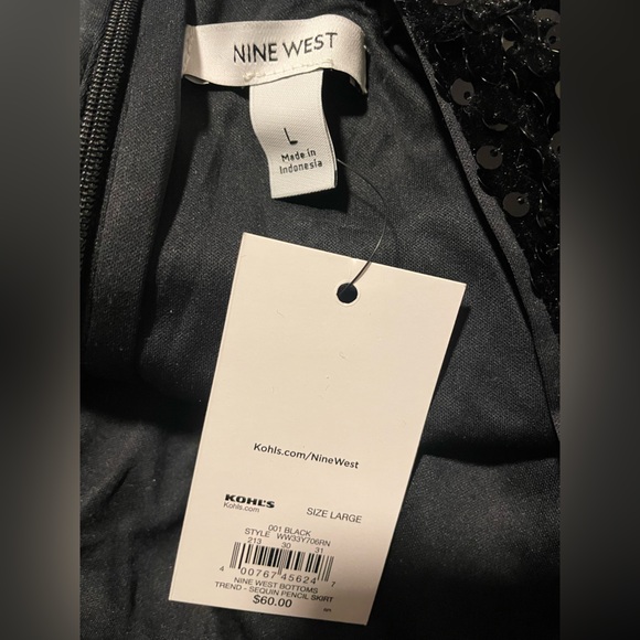 Black Sequin skirt - Picture 3 of 4